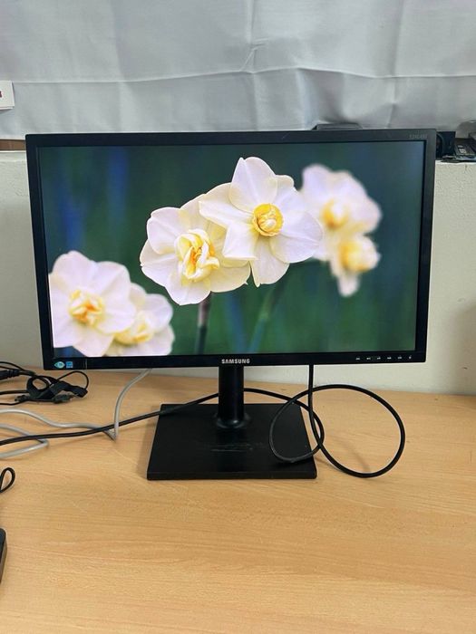 Монітор Samsung / 24” / Full HD / TN / 60 Гц