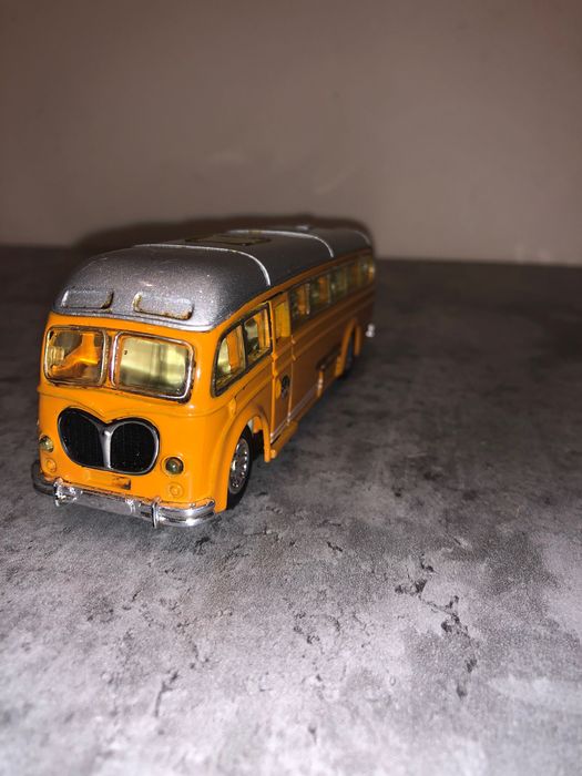 Autocarro colecionável Superior Classic Bus