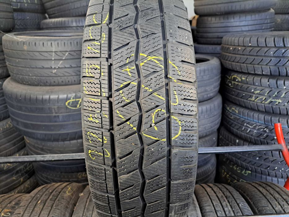 Opona 225/65/16 c Hankook Winter I Cept LV