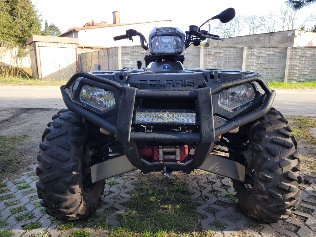 Polaris Sportsman XP 1000 Touring z dodatkowym wyposażeniem