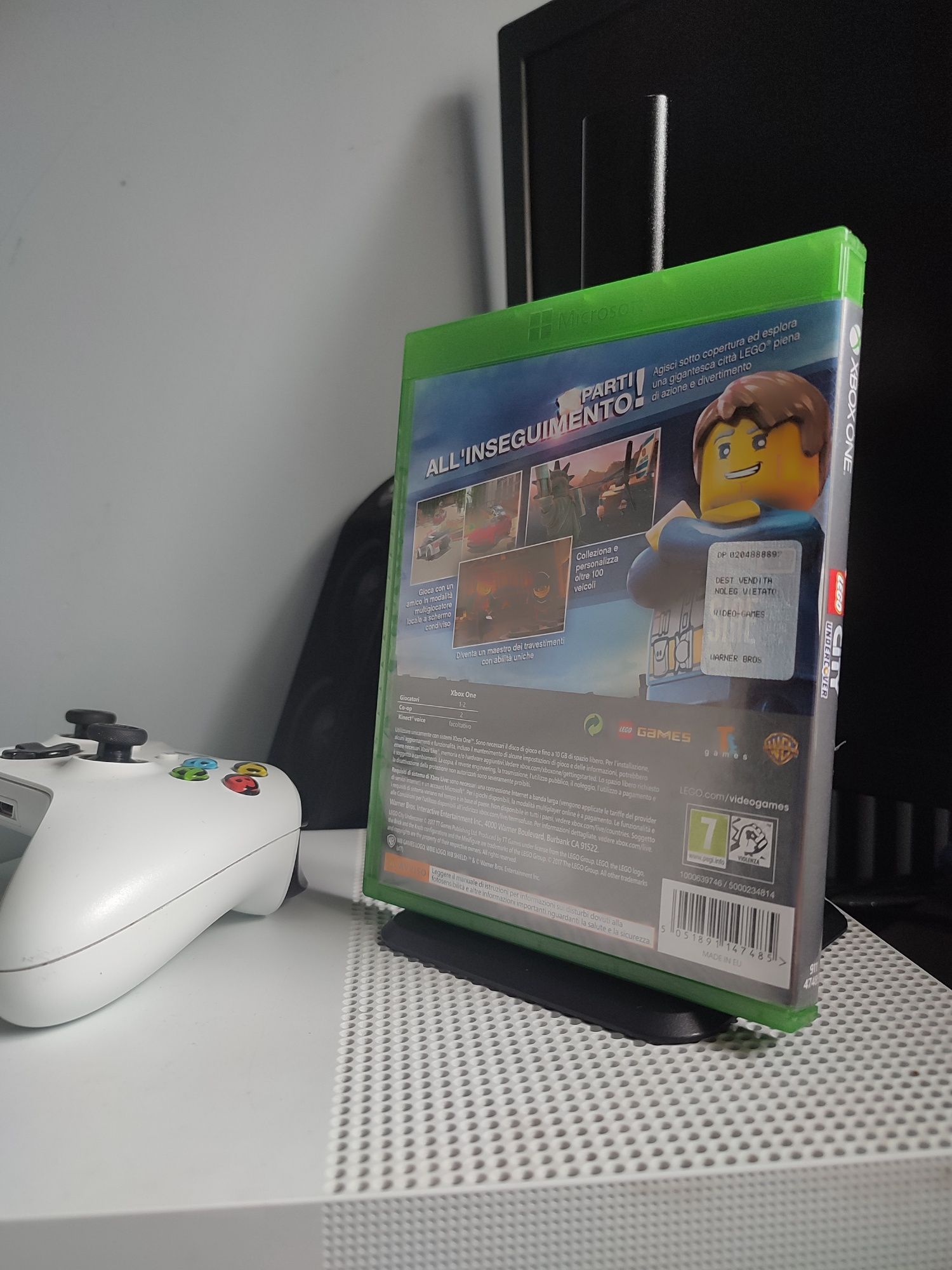 City UNDERCOVER gra na Xbox one