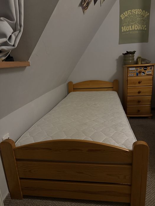 Łóżko z materacem 90x200