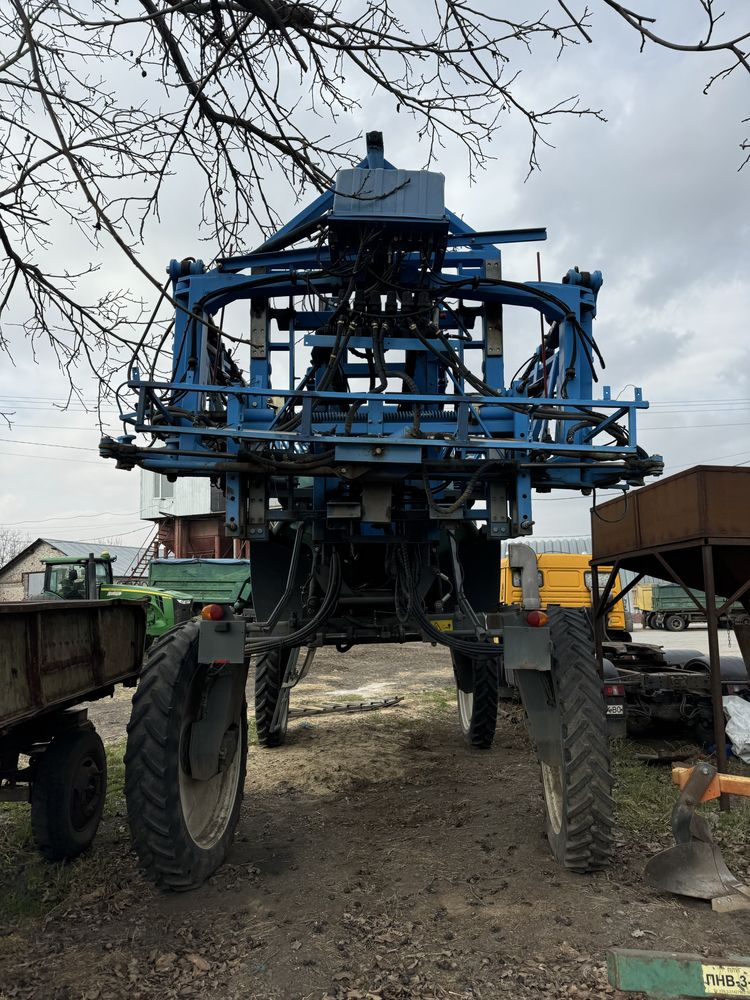 Самохідний оприскувач Berthout Raptor 4240 2012 року