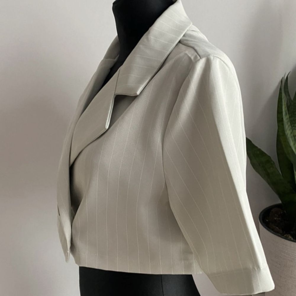 Krótka bluzka elegancka marynarka