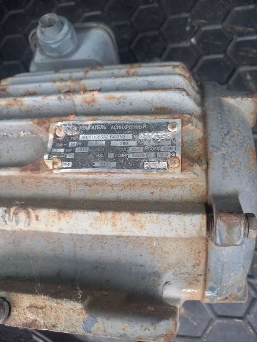 електро двигун 2.2квт  2900 обертів