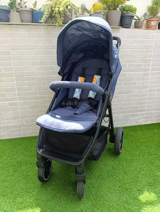 Carrinho Britax Romer B-agile M em bom estado + Gratis