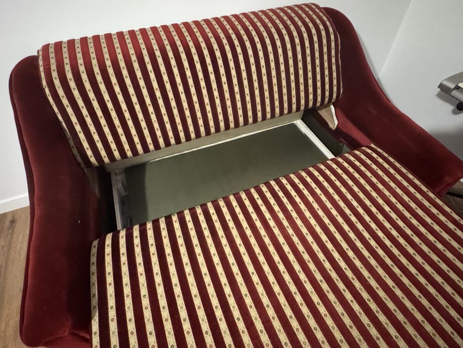 Stylowa sofa aksamitna