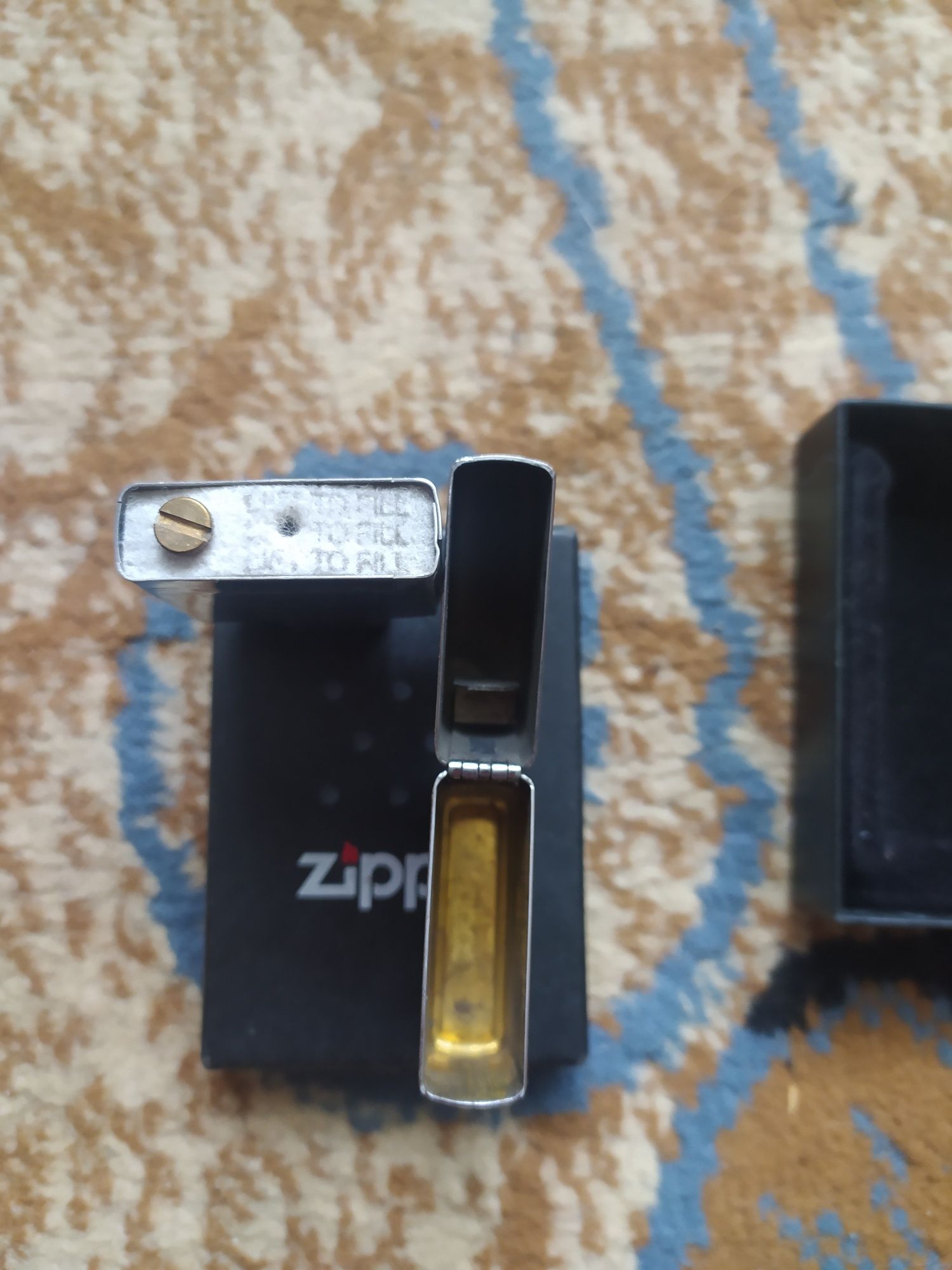 Запальничка Zippo по типу  Venetian