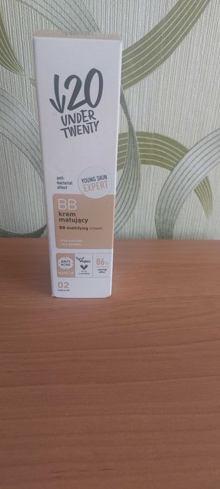 Krem Under 20 BB Natural