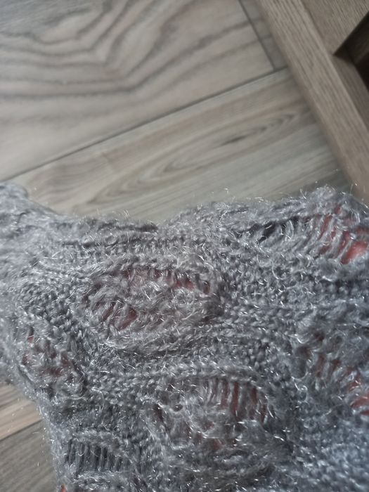 FEMINALE szary ażurowy swetr M/38