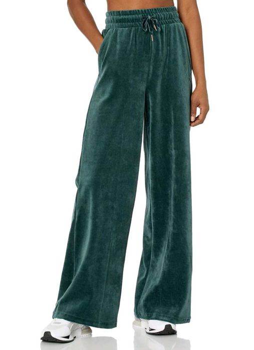 Нові жіночі велюрові штани Puma