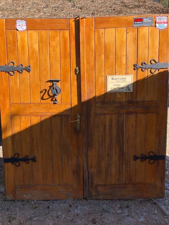 Drzwi drewniane dwuskrzydłowe