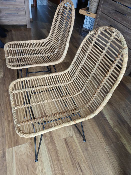 Krzesła plecione rattanowe boho