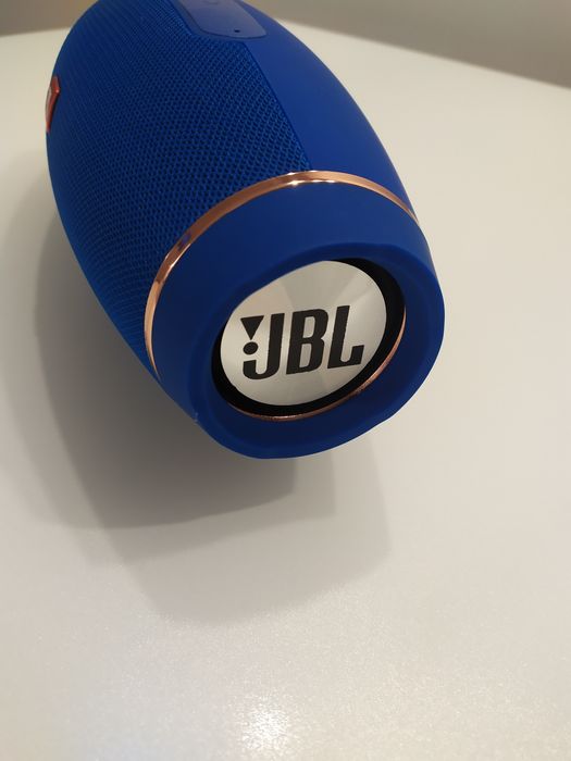 Блютуз колонка JBL . Новая.