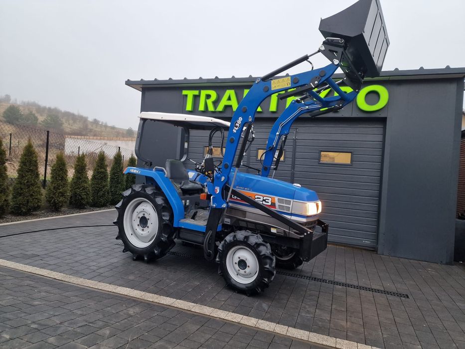 Mini traktor iseki 23KM,wspomaganie,rewers,japoński,ładowacz czołowy