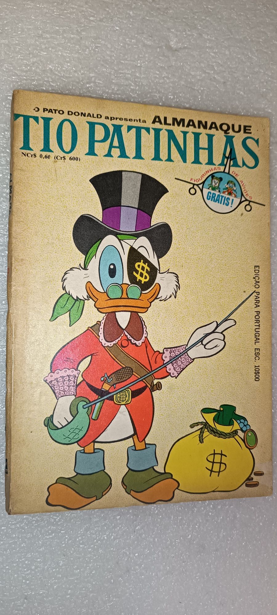 Raro almanaque Tio Patinhas de 1967 contém cromos
