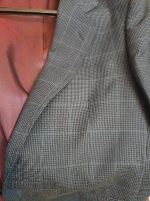 Blazer de homem azul acinzentado