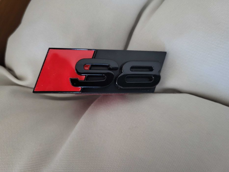 Nowy emblemat na przedni grill S3 S4 S5 S6 S8 czarny znaczek logo