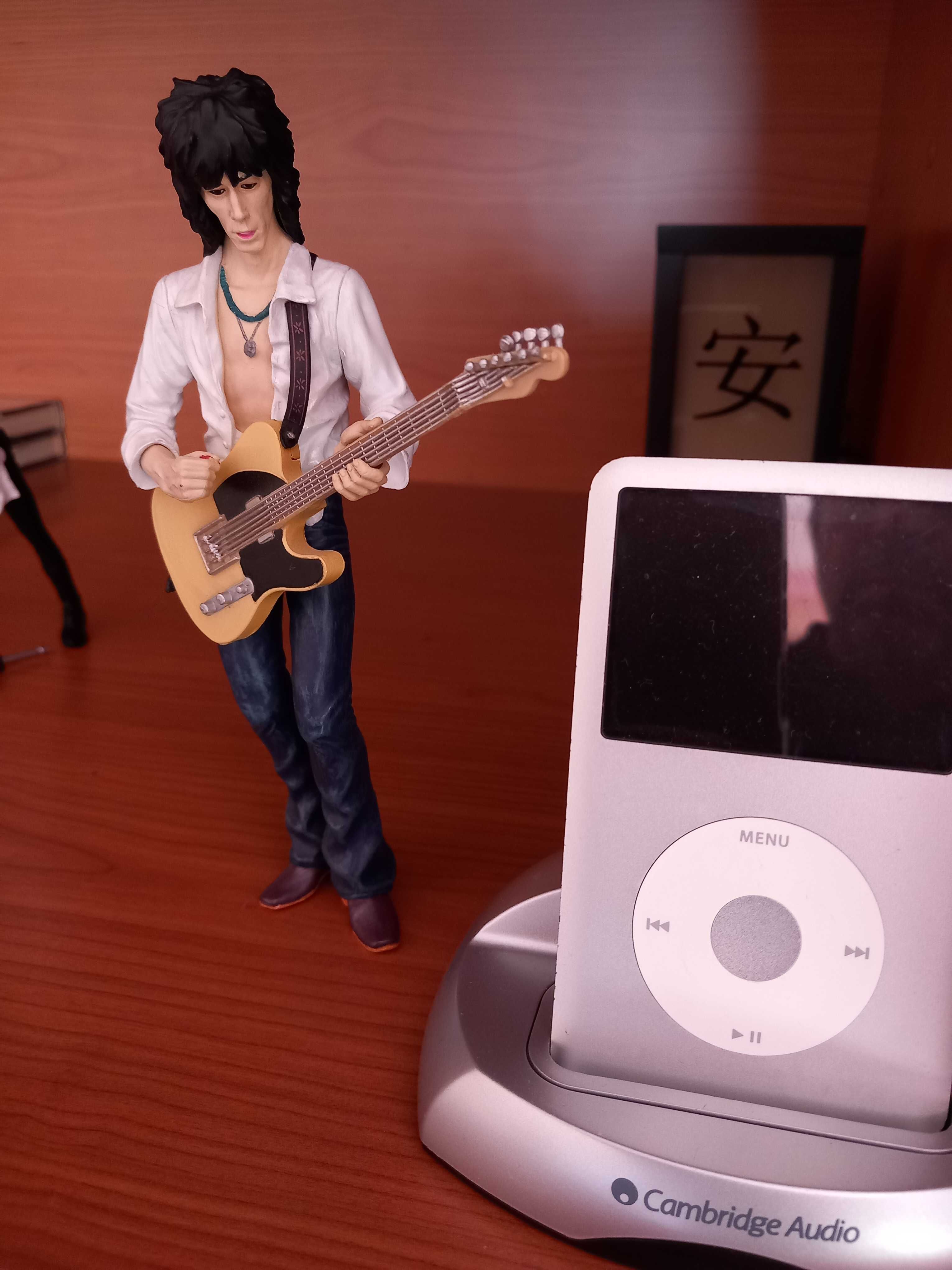 Boneco Keith Richards The Rolling Stones Ultra Detail