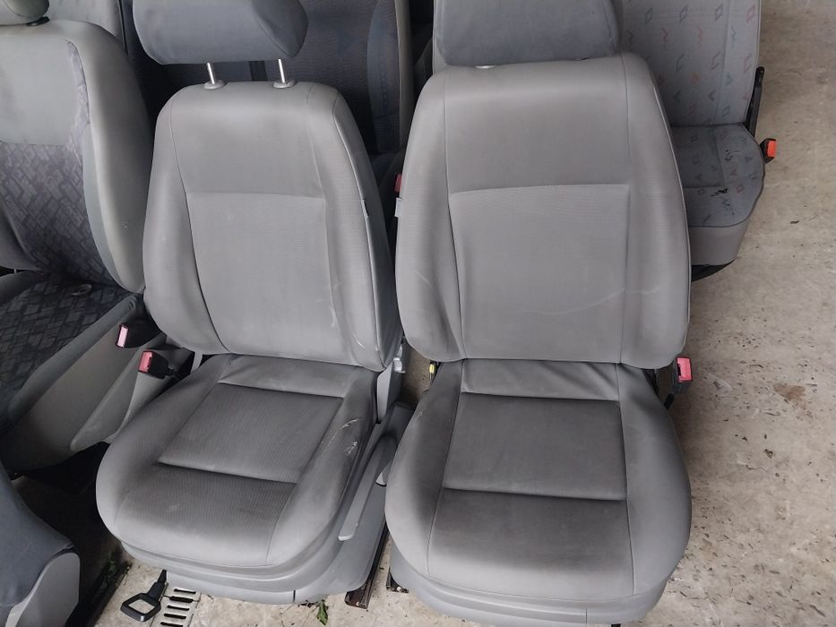 Сидіння крісла Фольцваген Caddi