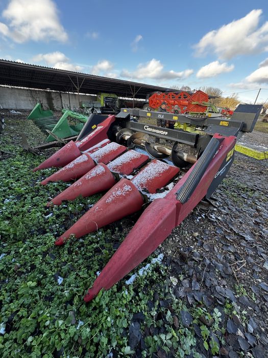 Claas Tucano 320 комбайн