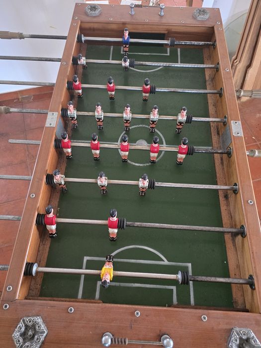 Mesa de Matraquilhos Vintage em Madeira Maciça – Modelo Café Antigo –