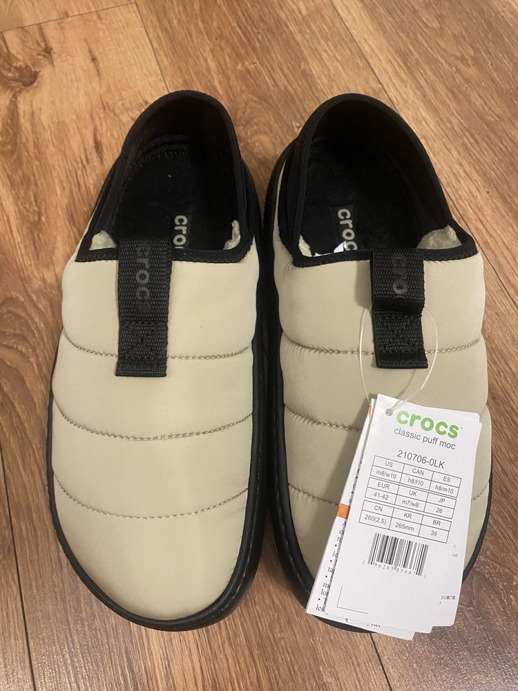 Тапочки Crocs Classic Puff Moc 40-41 з хутром