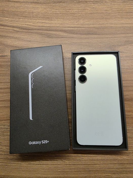 Продам телефон Samsung Galaxy S25 Plus. 256 Gb