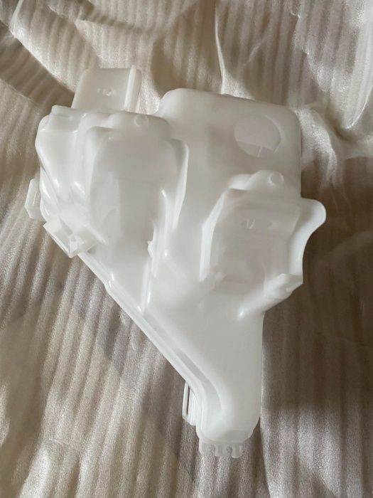 Бачок омывателя Mazda 3 BP, Mazda CX30 2019-2022 USA