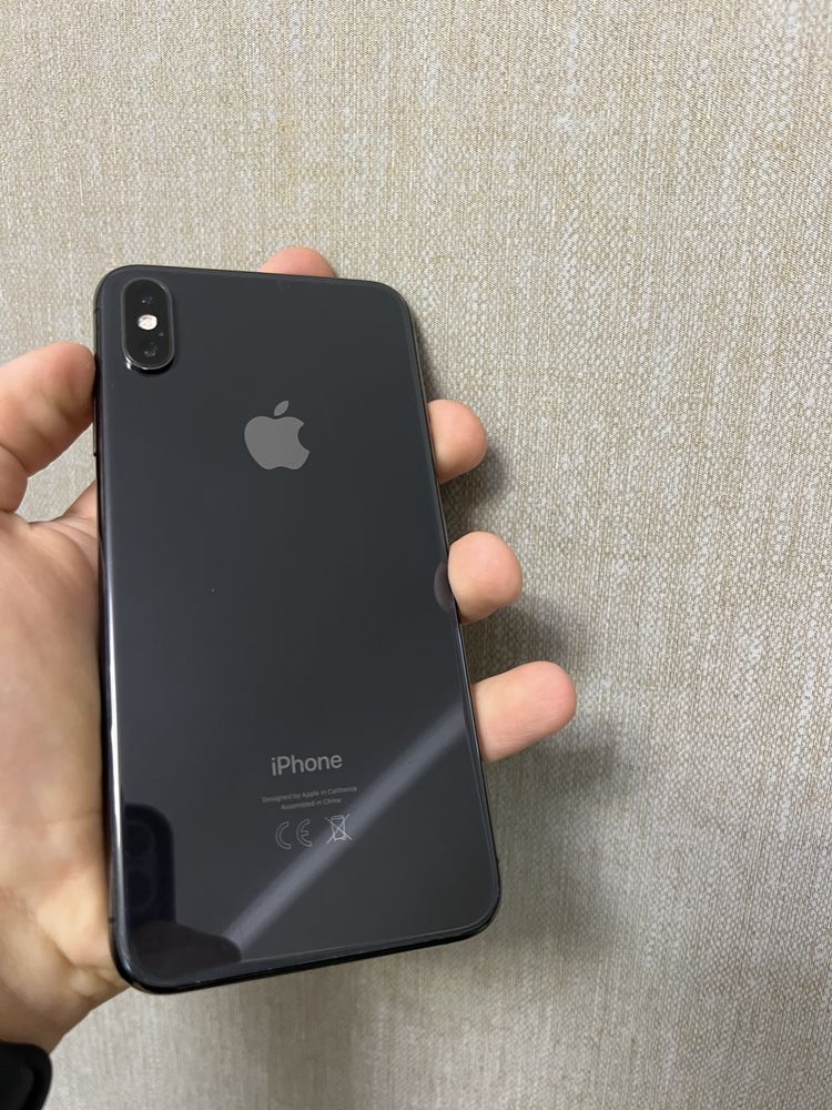 Айфон xs max на 64 ГБ