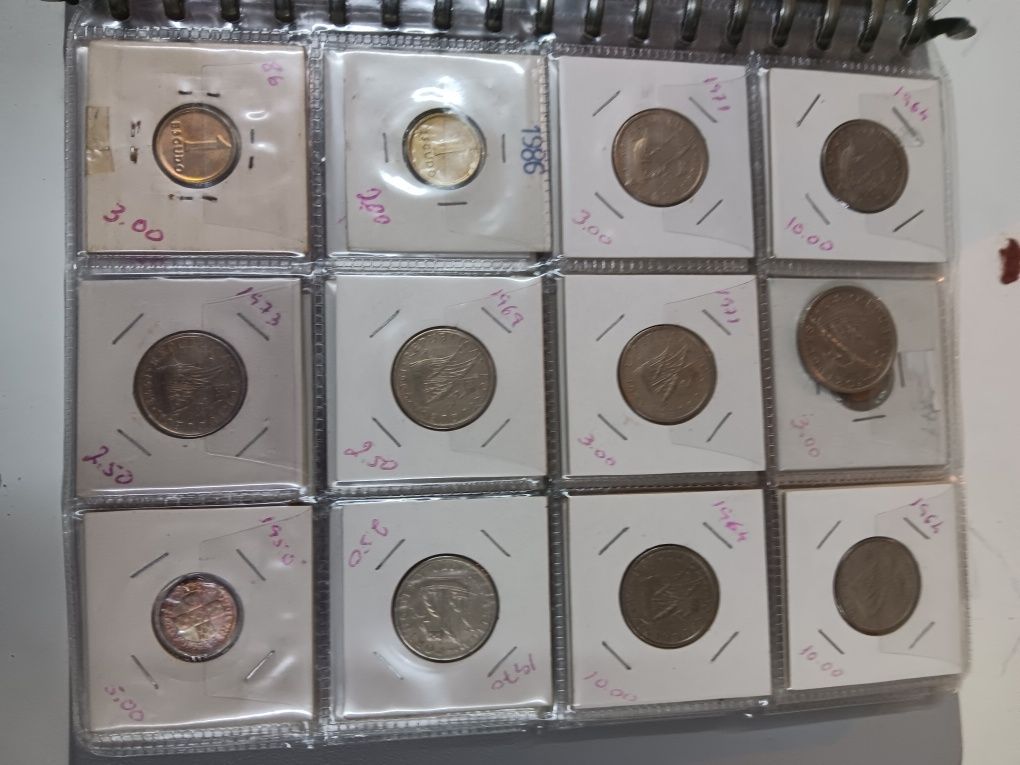 Lote de moedas antigas todas em bom estado!