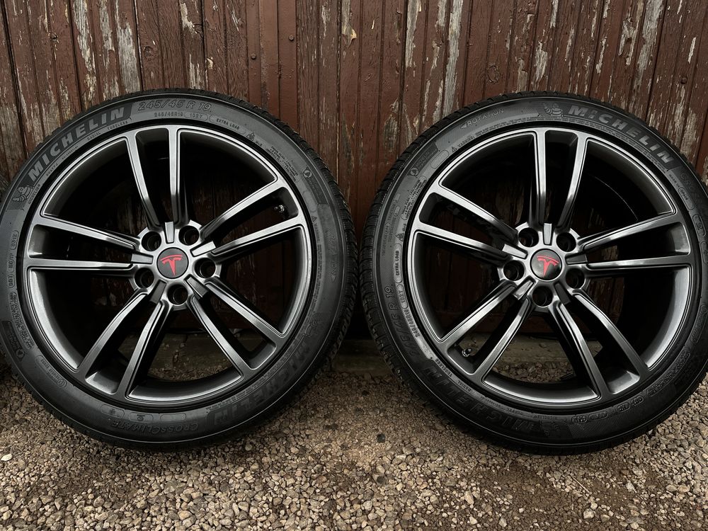 Felgi 19 5x120 Tesla S Idealne *Tpms *Michelin *Idealne