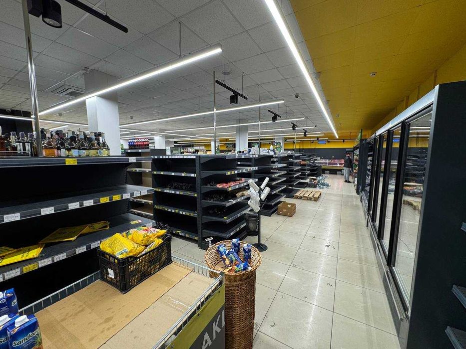 Оренда 230,3 м2 / 1-й поверх / вул. Нескорених 14/ ТЦ Джокер