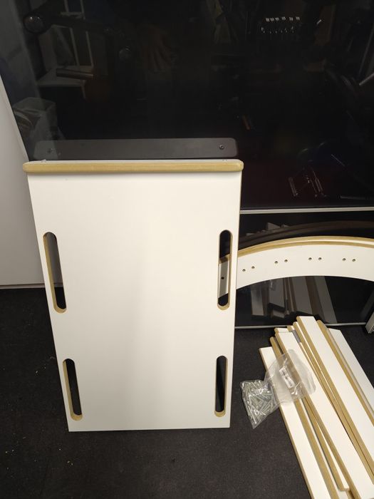 Drewniany bujak, zjeżdżalnia