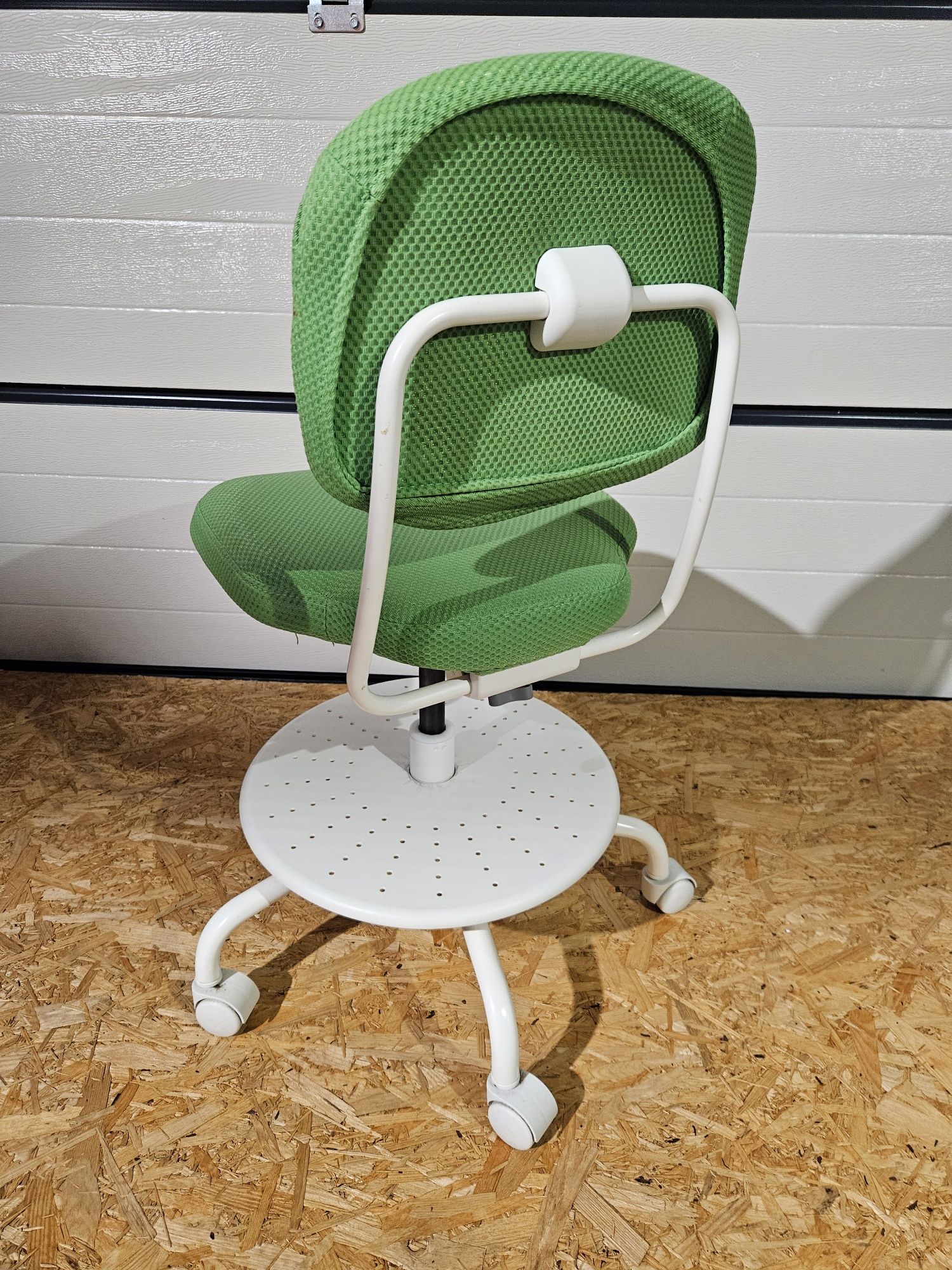 Dziecięce krzesło biurowe WIMUND z Ikea