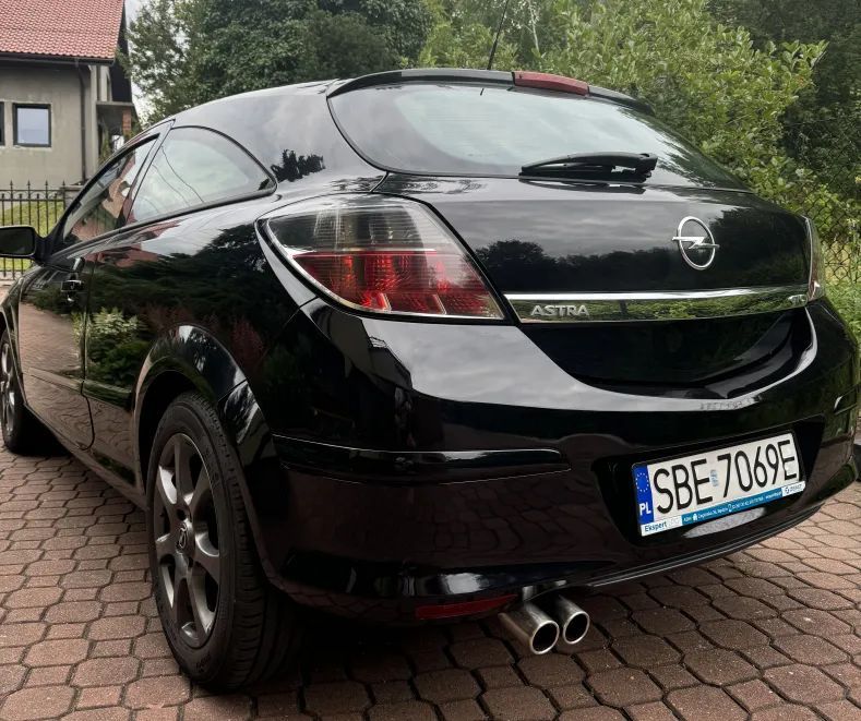 Opel Astra Opel Astra III GTC 1.8 Sport 125KM
