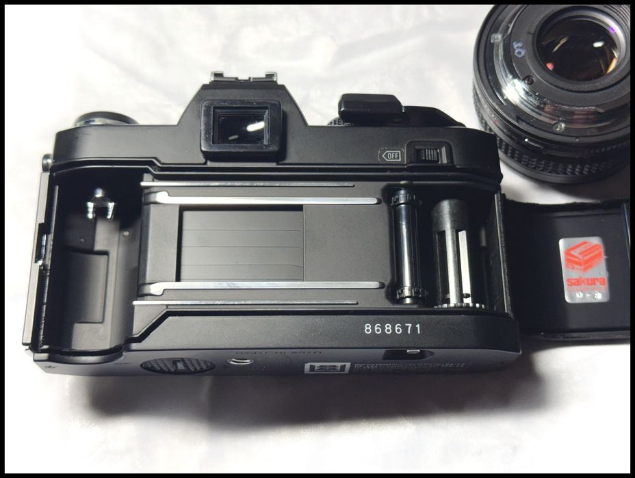 Konica Autoreflex TC з Hexanon 40mm f1.8