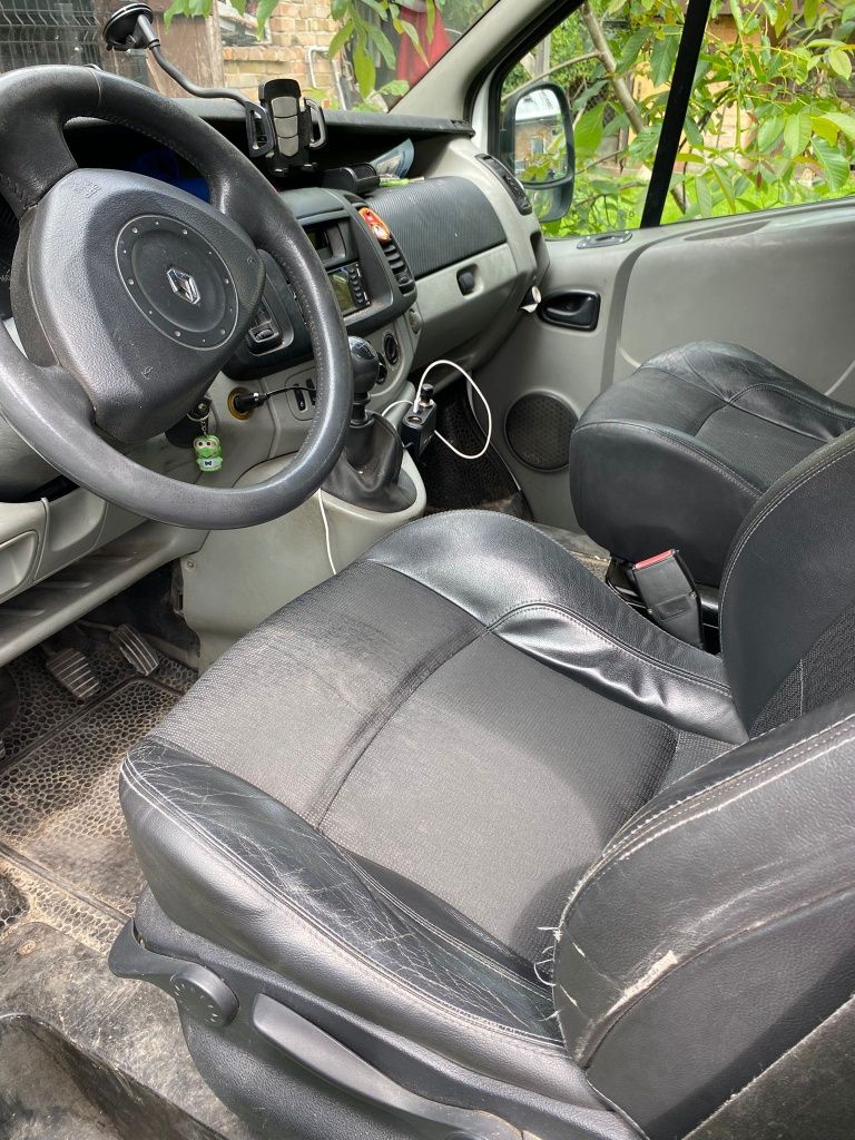 Renault trafic long