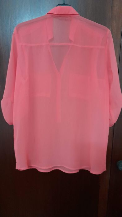 Blusa fluída coral