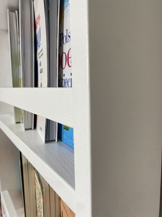 Biblioteczka dziecięca czteropoziomowa