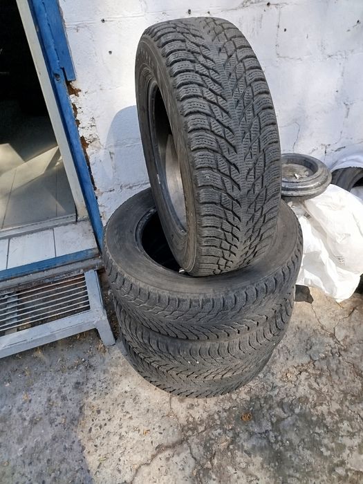 Шины зима. 225/65r/17 . Nokian