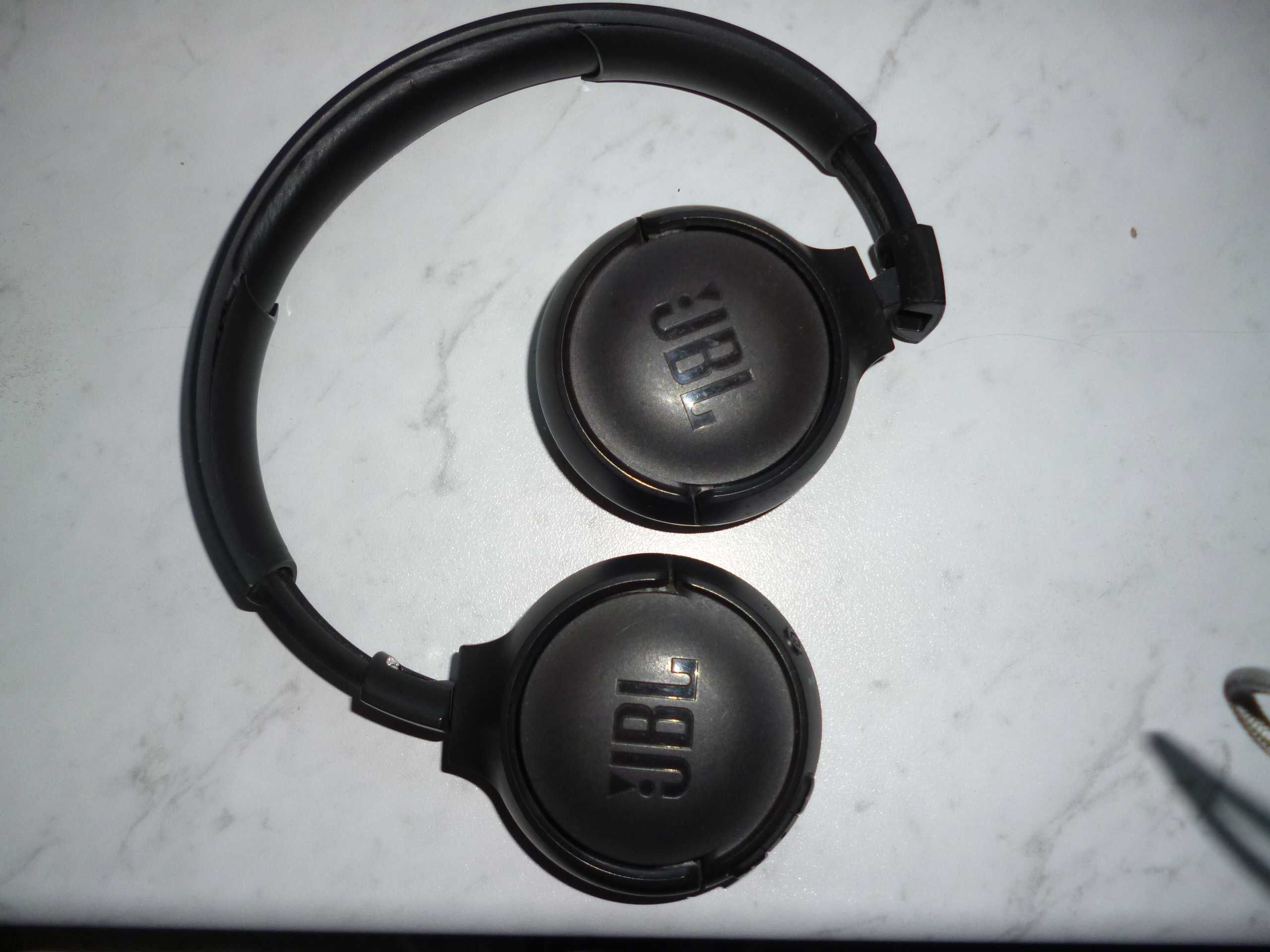 jbl sluchawki o duzej dynamice, miesisty bass