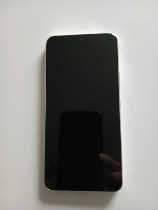 Telefon komórkowy Samsung S22