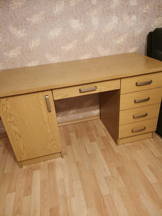 Biurko do nauki sprzedam, 60x140 x75 głębokość/szerokość/wysokość