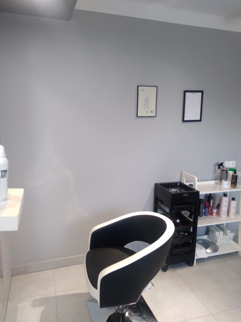 Stanowisko fryzjerskie lub Barber