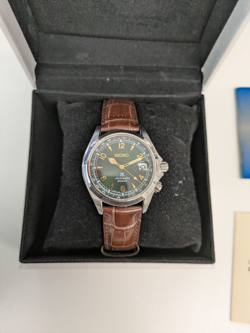 Seiko Prospex Alpinist SPB121J1