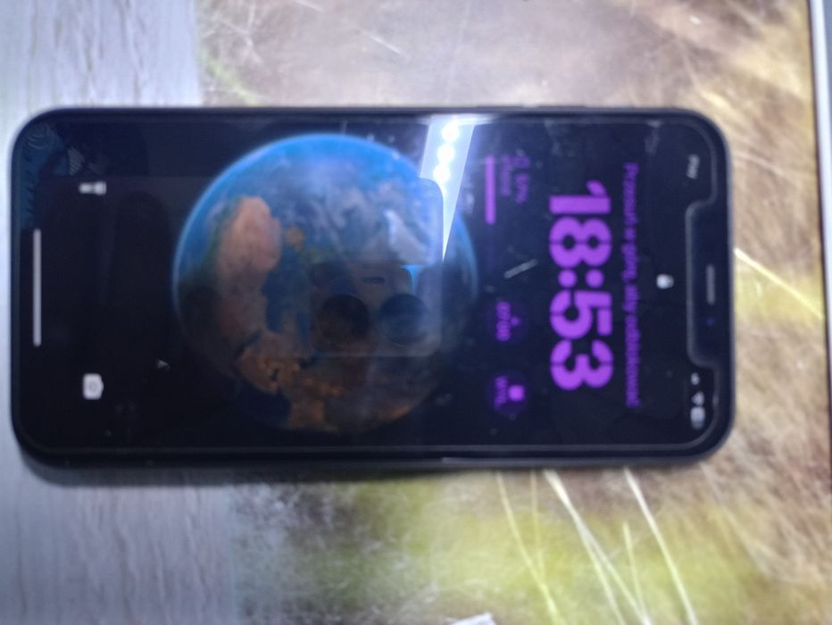 Apple iPhone 11.