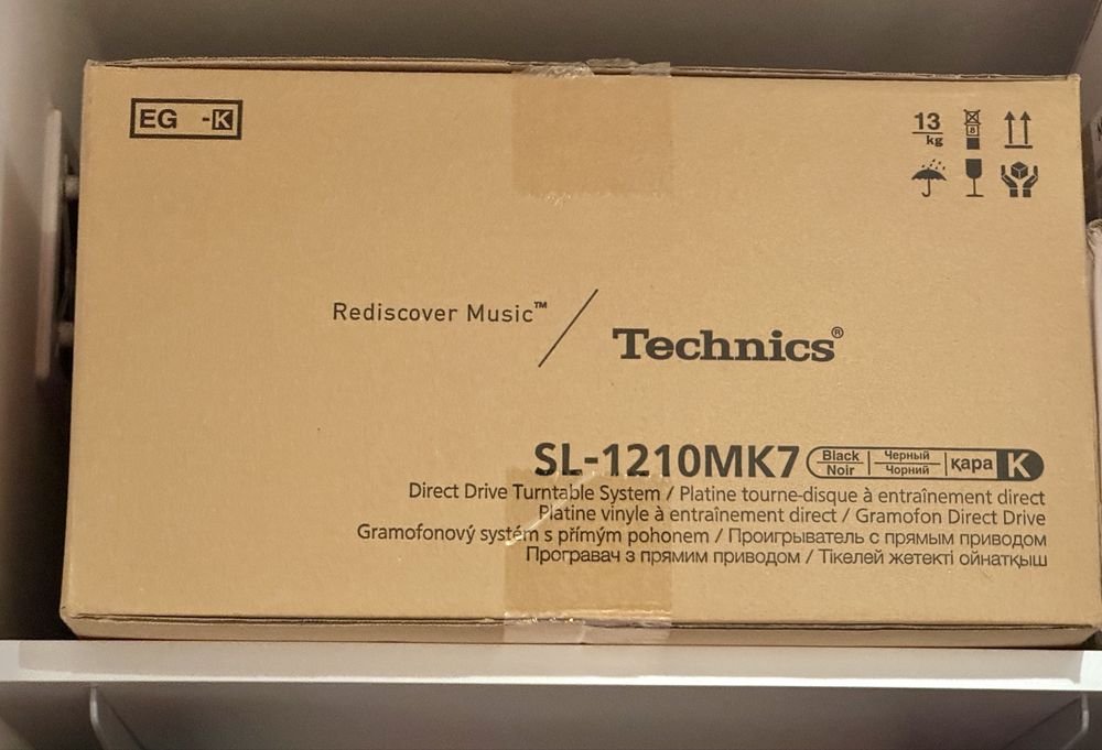 Kultowy gramofon Technics SL-1210 w wersji MK7 prawie nowy/gwarancja