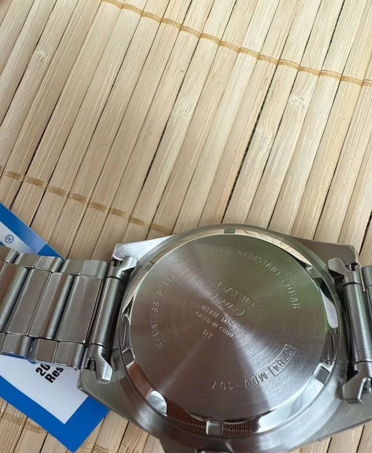СРОЧНО! Продаю часы мужские Casio MDV-107D-1A1.