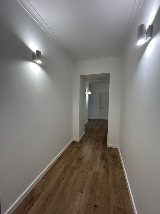 Довгострокова оренда будинку на Правому березі